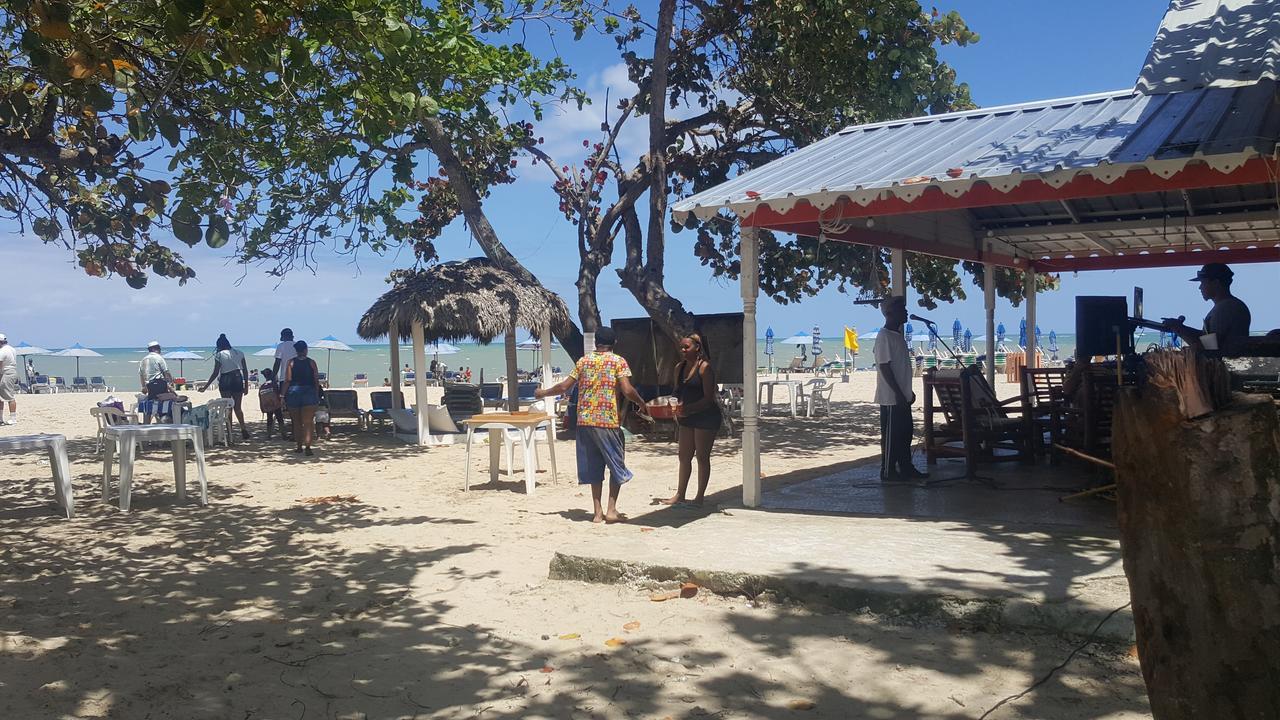 Apartamento Costa Azul En El Pueblito 普拉塔港 外观 照片